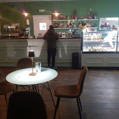 arredo_pasticceria.jpg